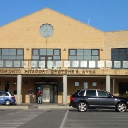 L'Isola Di Gaia Panzió Crotone Kültér fotó