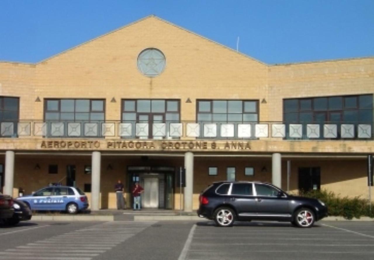 L'Isola Di Gaia Panzió Crotone Kültér fotó