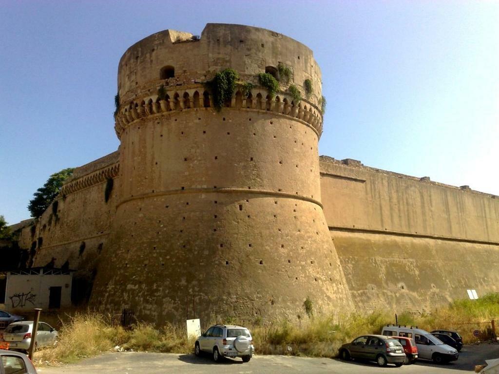 L'Isola Di Gaia Panzió Crotone Kültér fotó