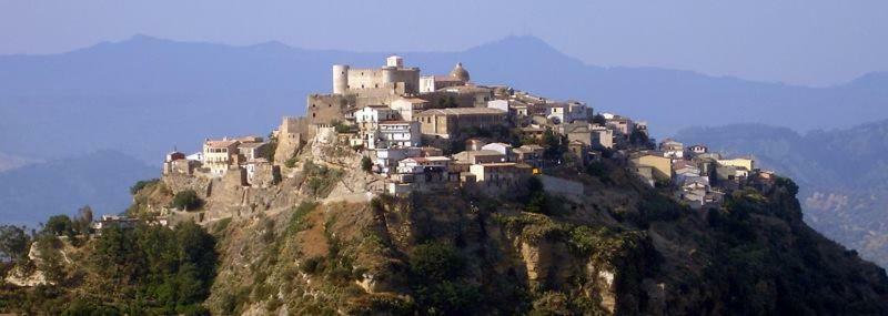 L'Isola Di Gaia Panzió Crotone Kültér fotó